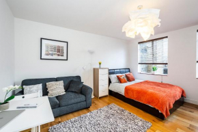 Studio Flat near Victoria Station